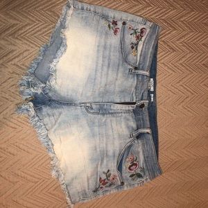 High rise shorts floral embellishments frayed hem